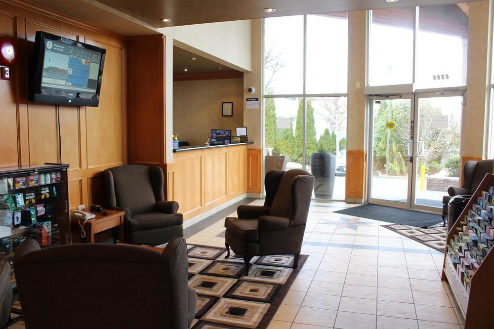 Best Western King George Inn & Suites Суррей Экстерьер фото