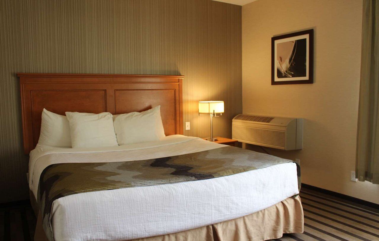 Best Western King George Inn & Suites Суррей Экстерьер фото