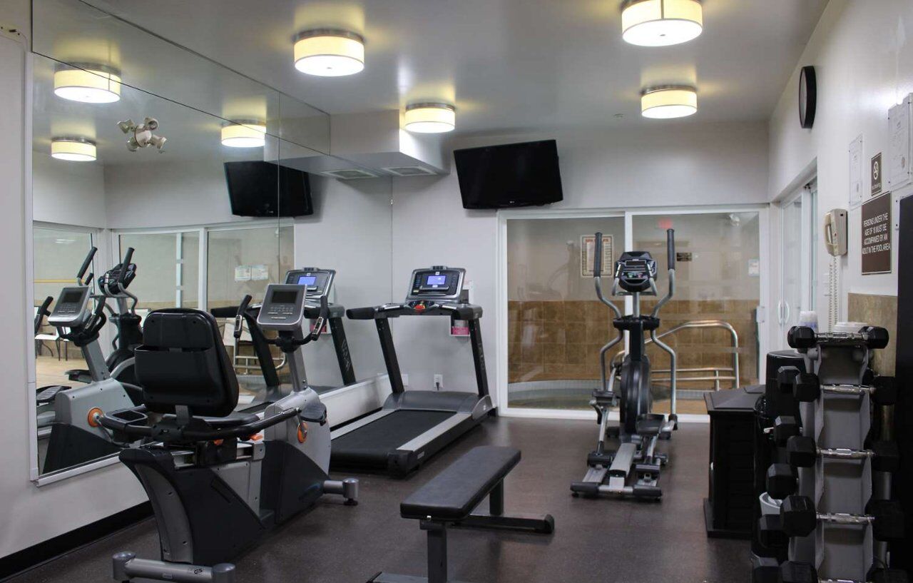 Best Western King George Inn & Suites Суррей Экстерьер фото